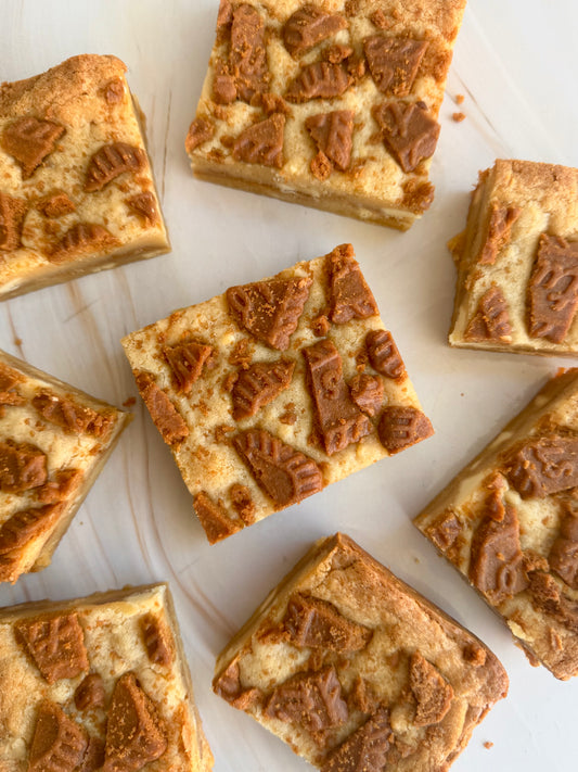 Biscoff Blondie slice